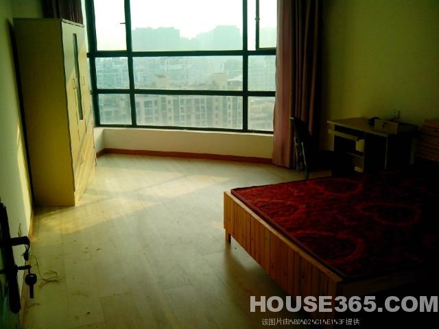136266067651388d44f1b67.jpg