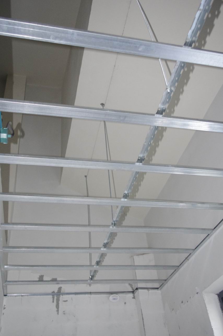 大跨度龙骨吊杆规范弹线排布 标签:更好的设计 更高的品质 红蚂蚁装饰